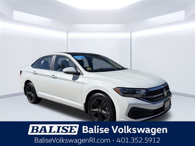 Certified 2023 Volkswagen Jetta SE w/ Panoramic Sunroof Package