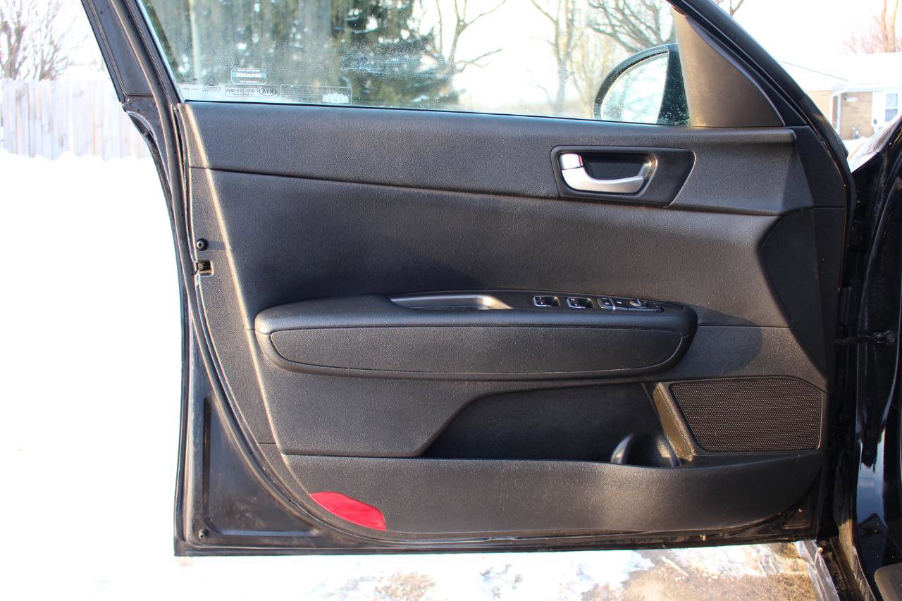 Used 2018 Kia Optima LX image 12