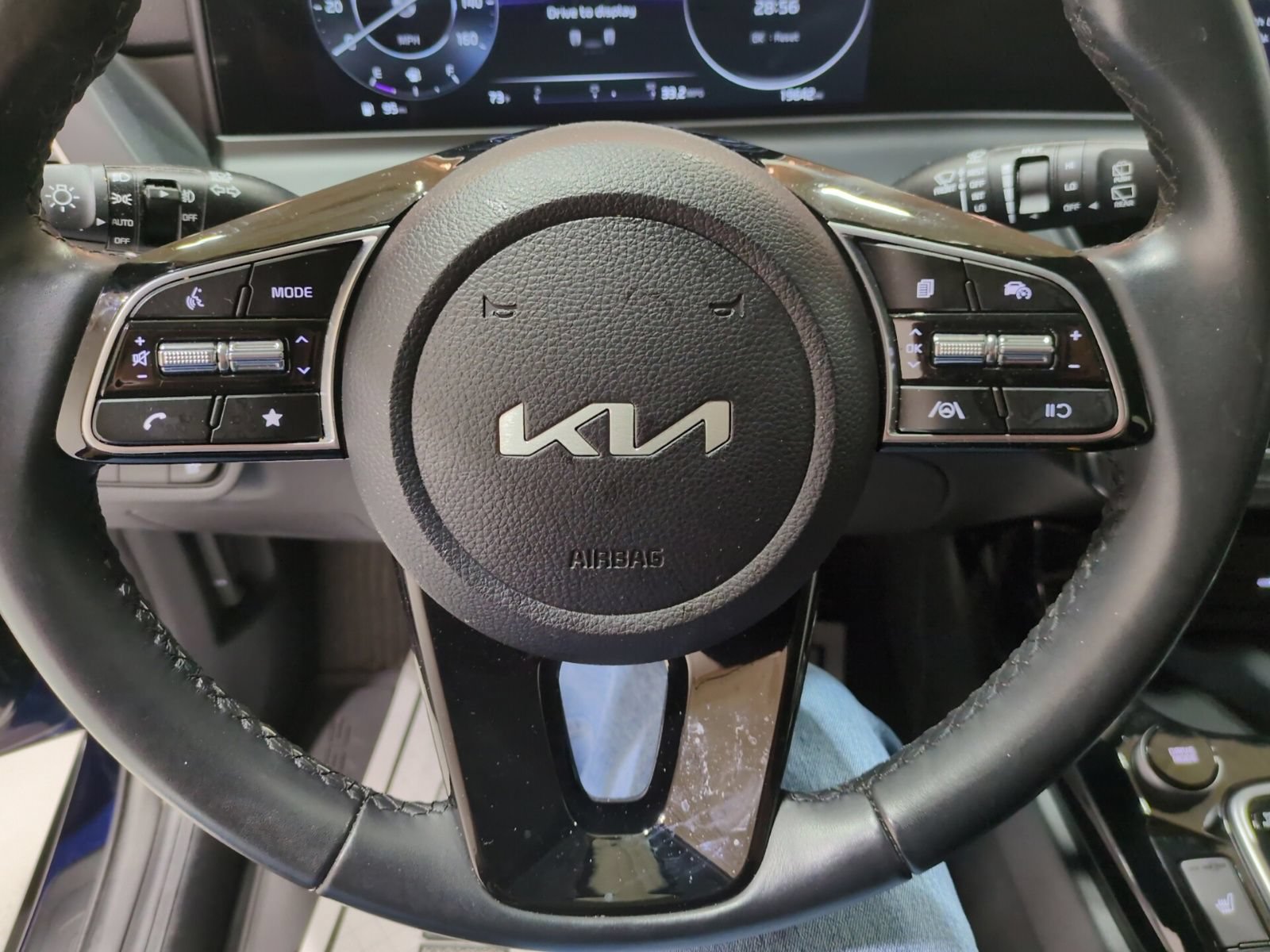 Certified 2024 Kia Seltos EX FWD image 19