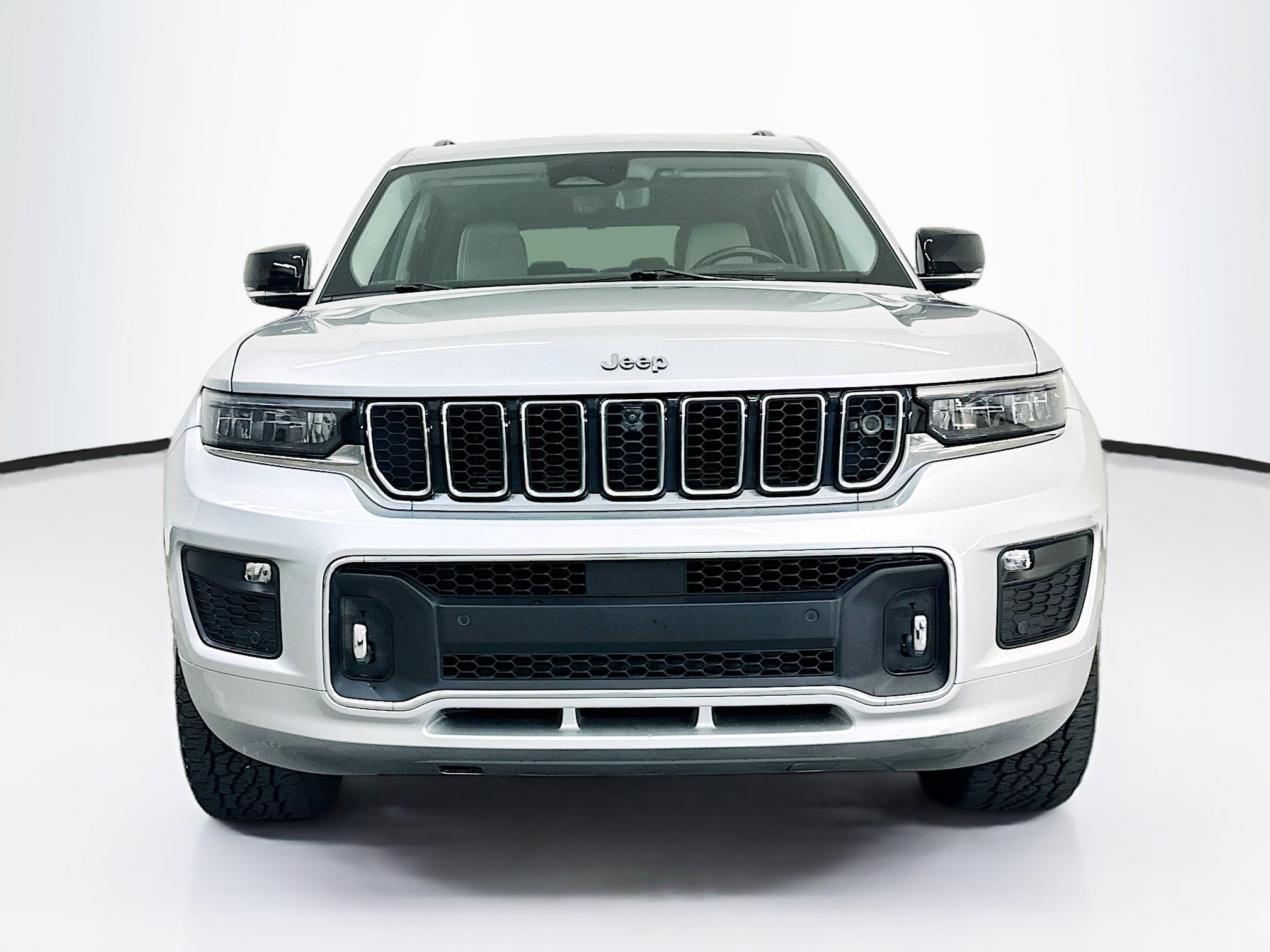Used 2021 Jeep Grand Cherokee L Overland w/ Advanced Protech Group III AWD/4WD image 2