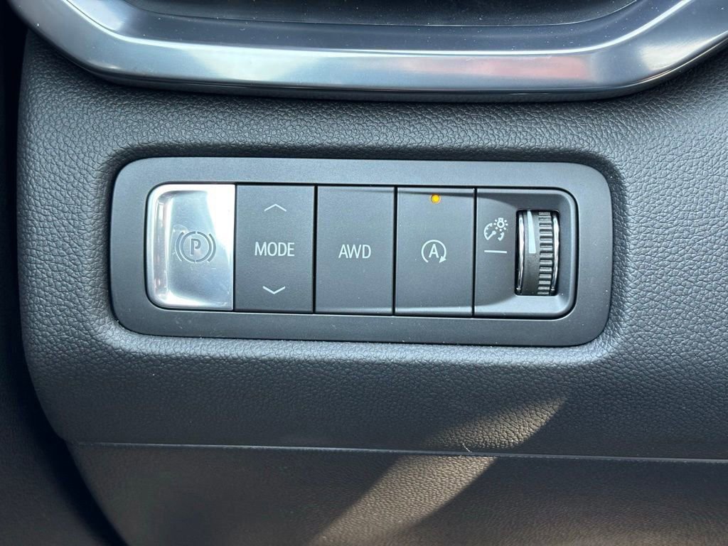 New 2026 GMC Acadia AT4 w/ Super Cruise Package image 29