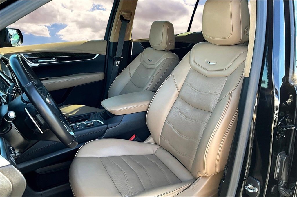 Certified 2023 Cadillac XT6 Sport w/ Platinum Package image 21