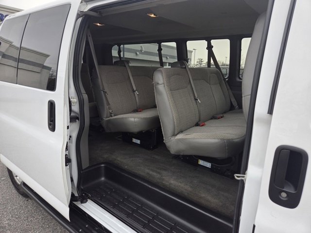 Used 2019 Chevrolet Express 3500 LT w/ LT Preferred Equipment Group image 15