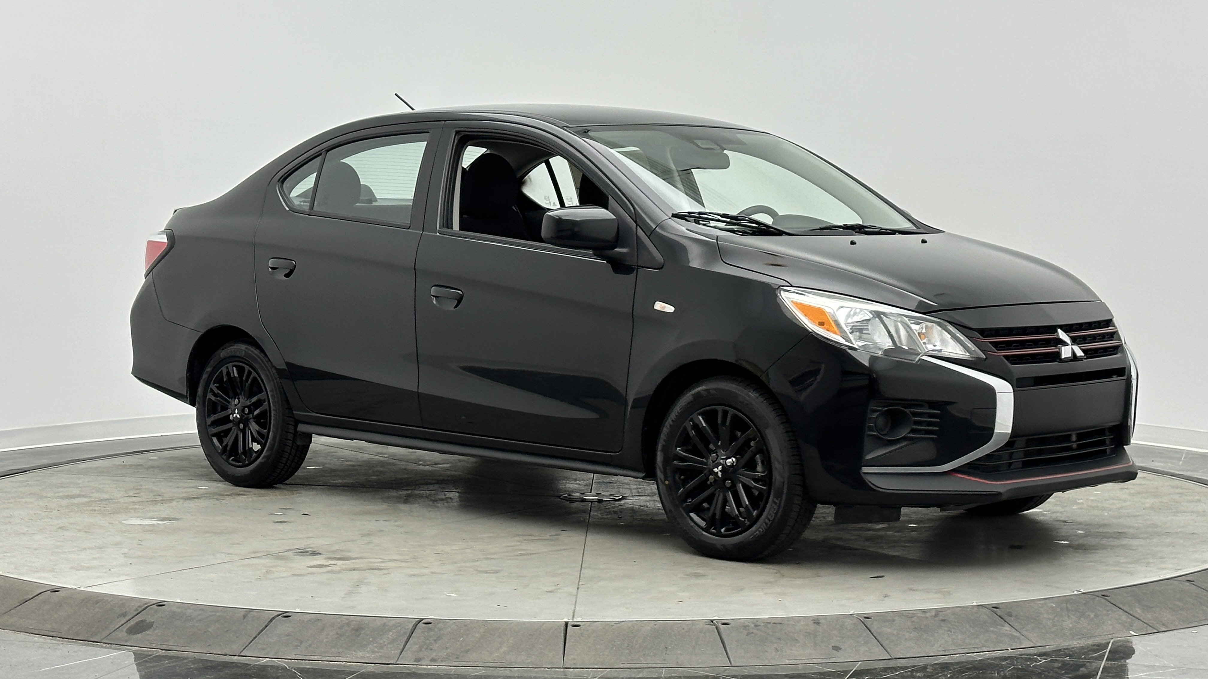Used 2023 Mitsubishi Mirage G4 Black Edition image 3