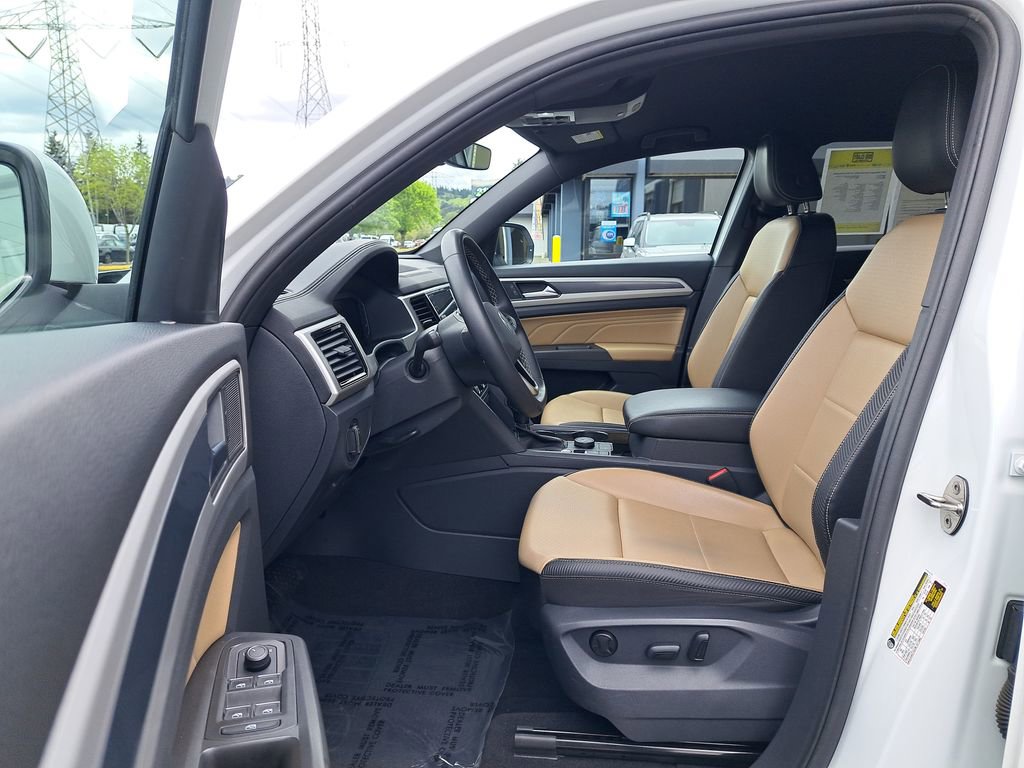 Used 2023 Volkswagen Atlas Cross Sport SE AWD/4WD image 11