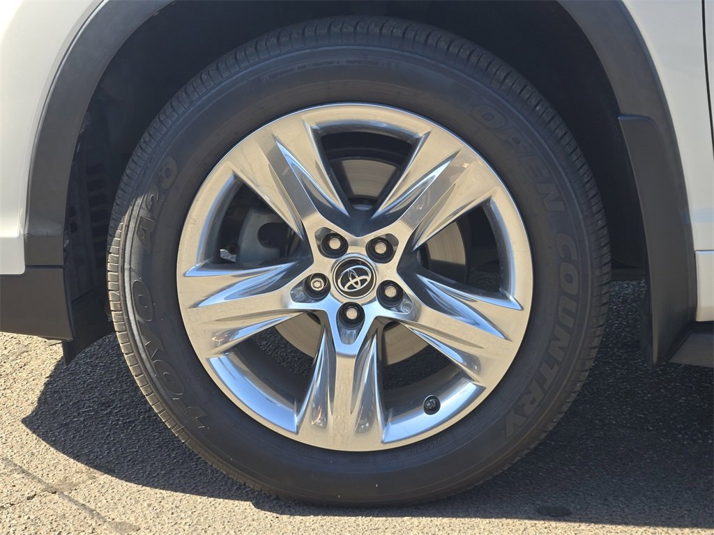 Used 2018 Toyota Highlander Limited w/ Protection Package #3 image 13