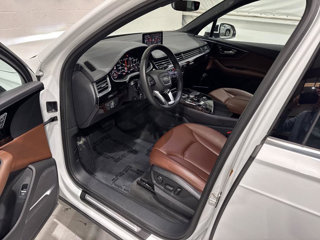 Used 2018 Audi Q7 3.0T Premium Plus w/ Premium Plus Package image 31