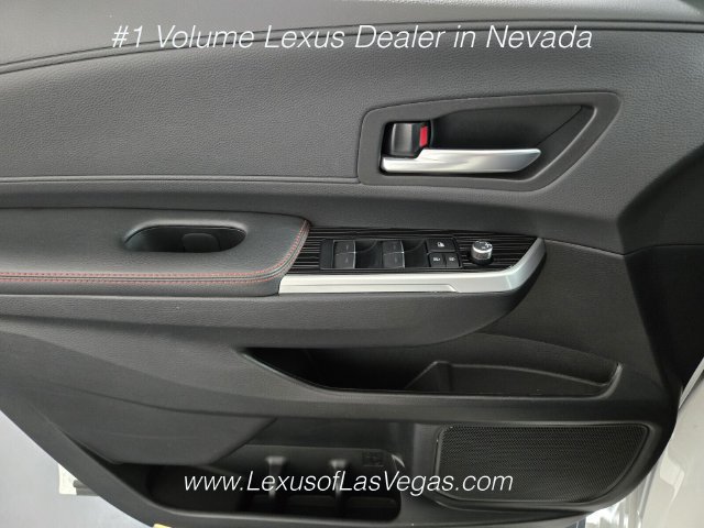 Used 2025 Toyota Sienna XSE w/ XSE Plus Package FWD image 28