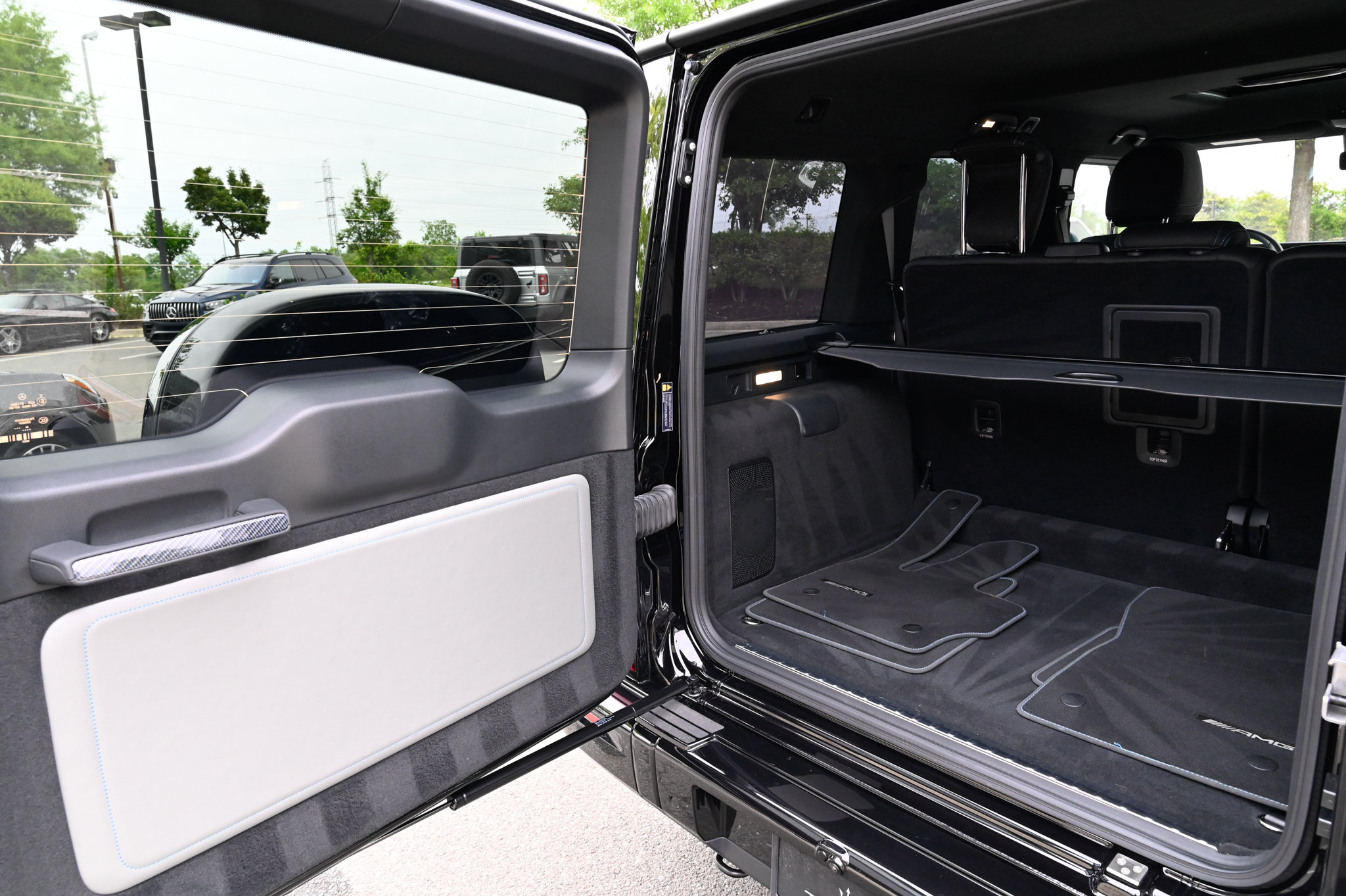 Used 2025 Mercedes-Benz G 580 w/ EQ Technology image 43