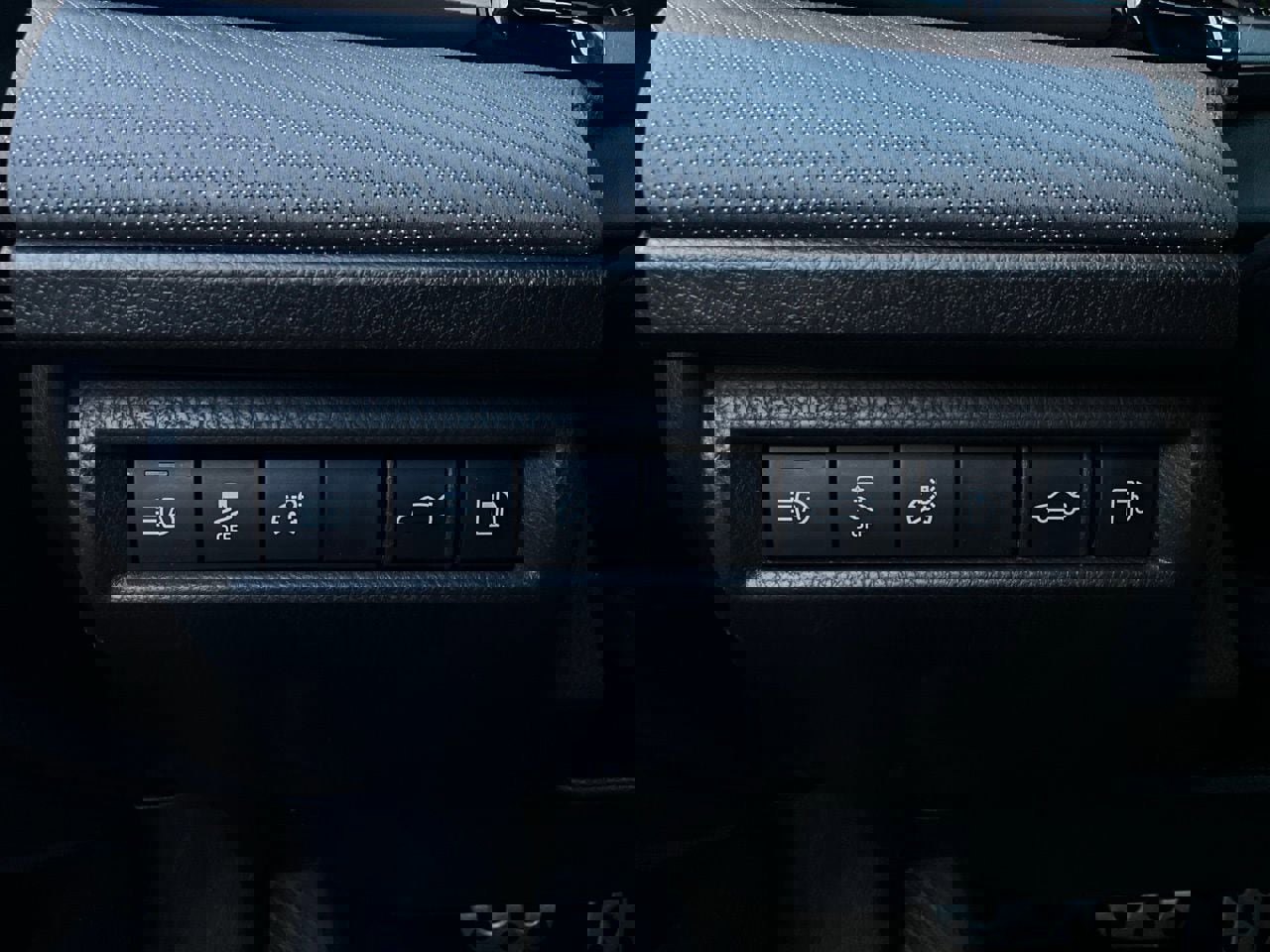 Used 2025 Toyota Camry SE image 23