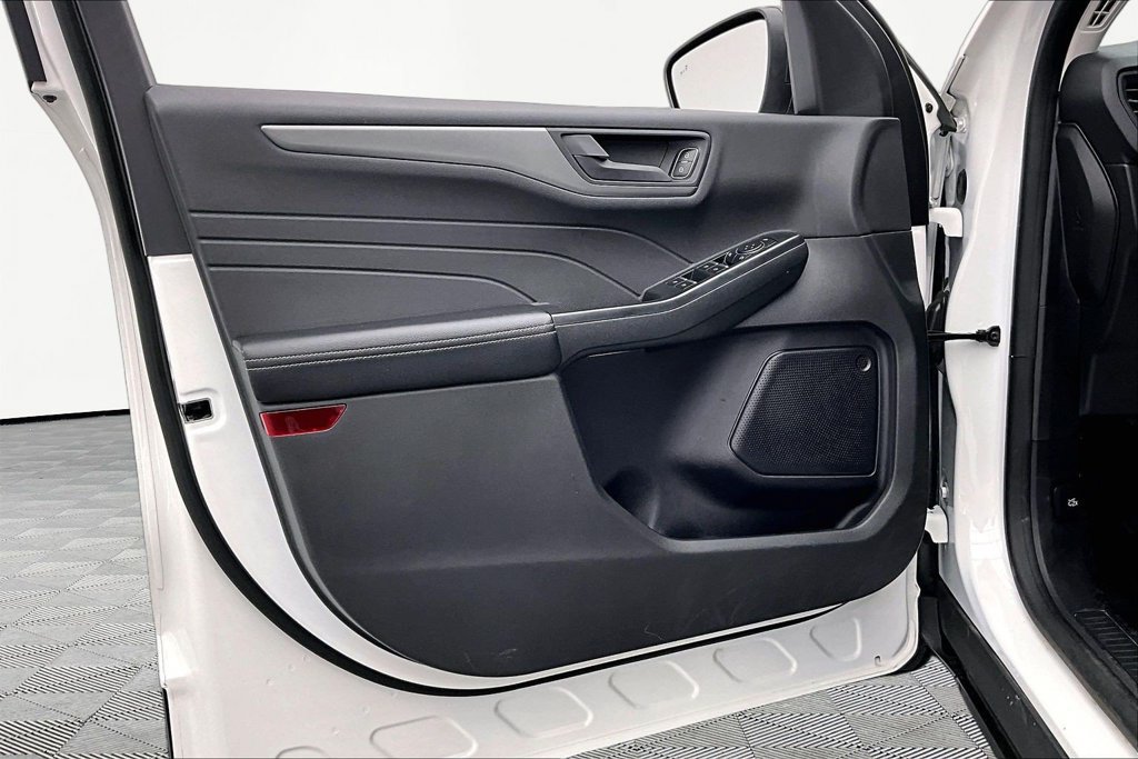 Certified 2023 Ford Escape Active w/ Cold Weather Package FWD image 23