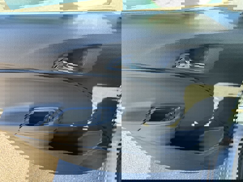 Used 2018 Chevrolet Cruze LS w/ LS Fleet Convenience Package image 16