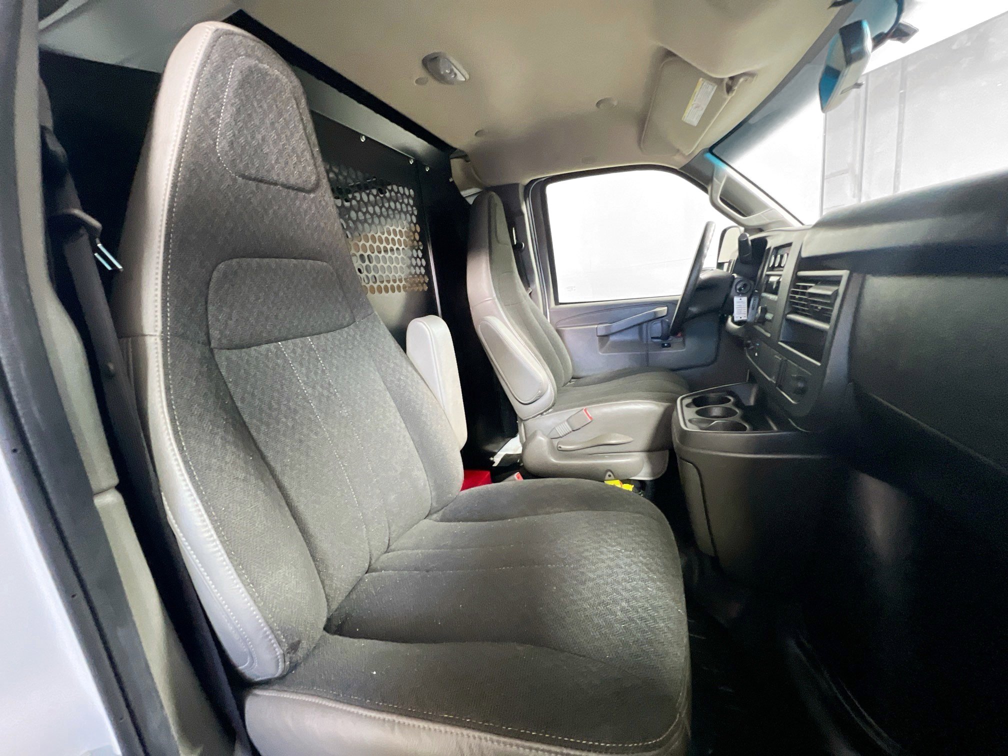 Used 2024 GMC Savana 2500 w/ Driver Convenience Package image 28