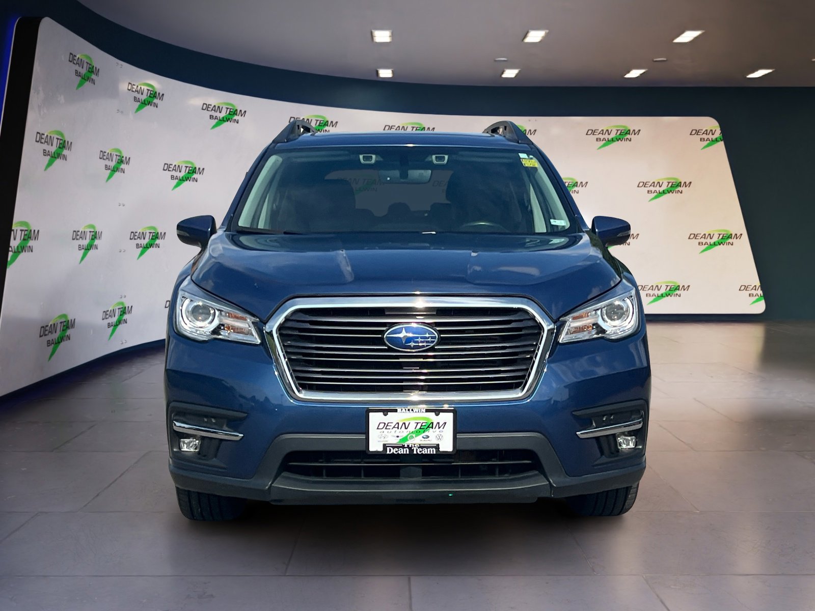 Used 2022 Subaru Ascent Limited w/ Technology Package image 2