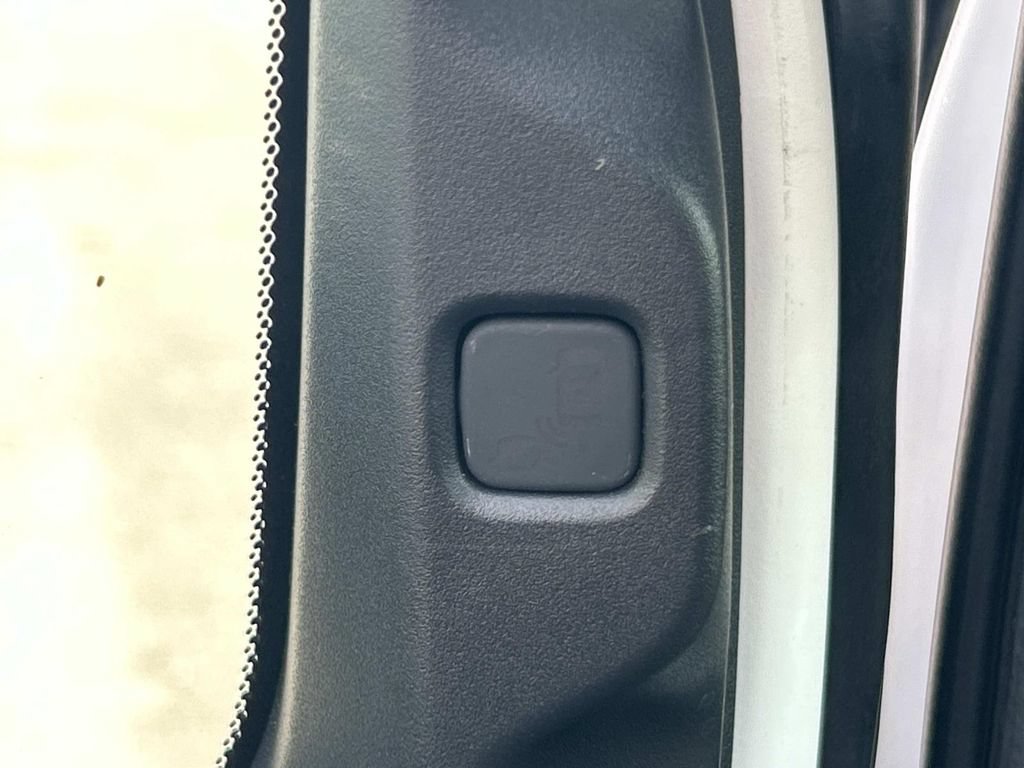Used 2025 Honda Odyssey Sport-L image 31
