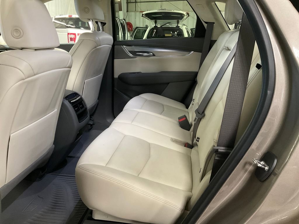 Used 2022 Cadillac XT5 Premium Luxury image 26