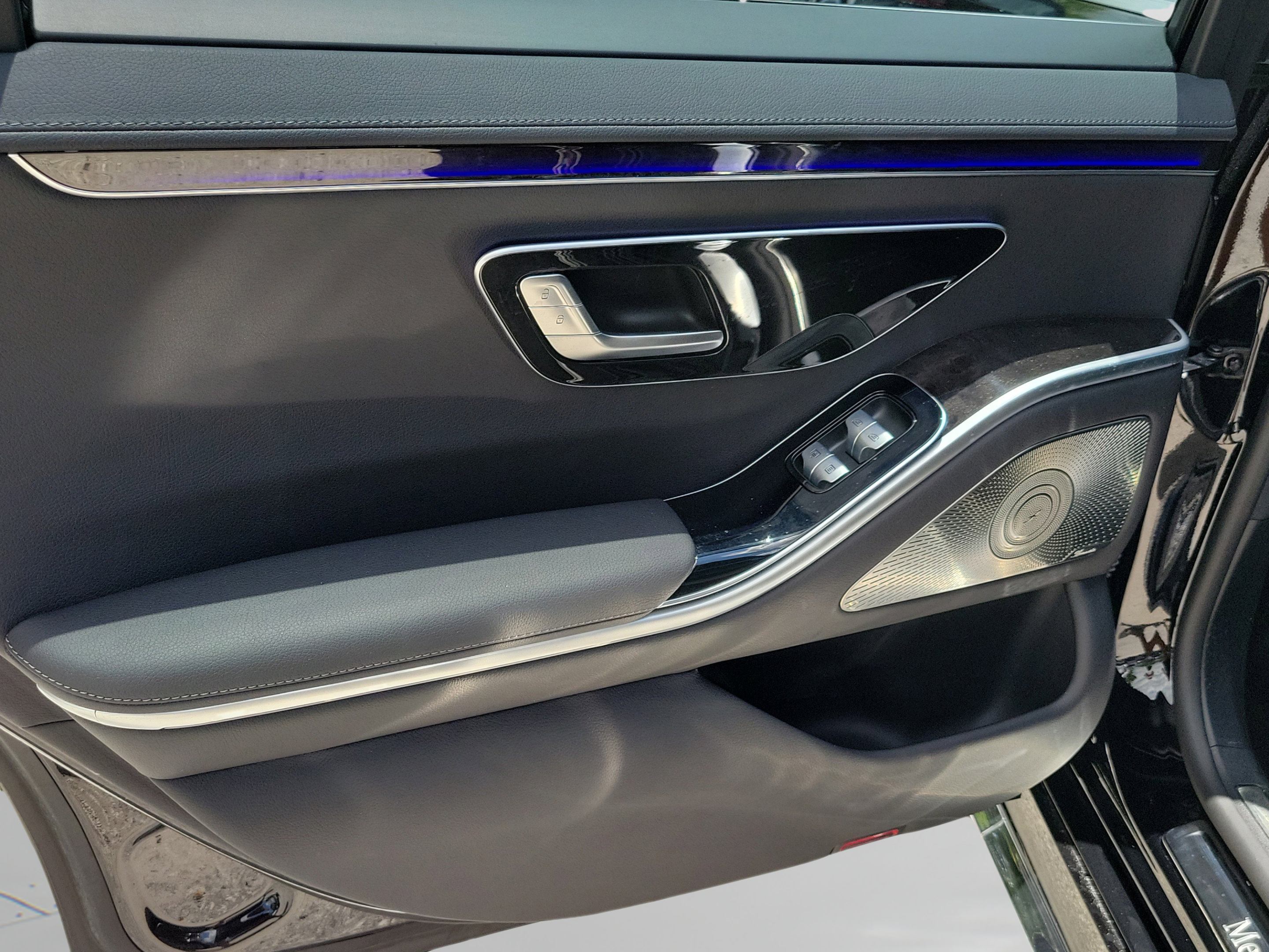 Certified 2023 Mercedes-Benz S 500 4MATIC image 7