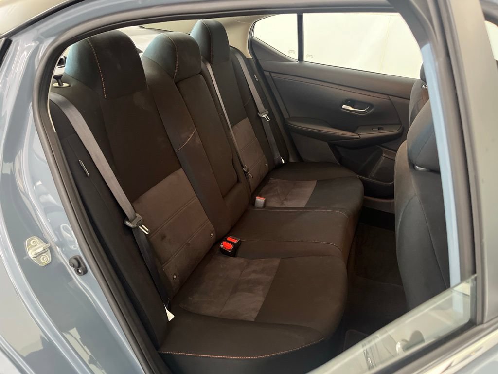 Used 2025 Nissan Sentra SR FWD image 20