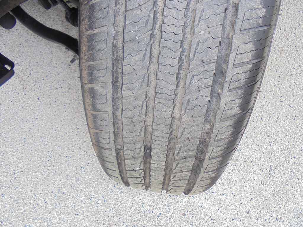 Used 2024 Jeep Wrangler Unlimited w/ Convenience Group AWD/4WD image 5