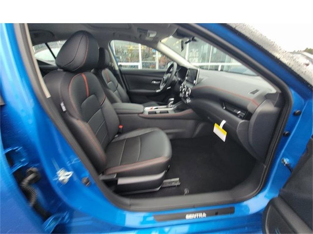 New 2025 Nissan Sentra SR w/ SR Premium Package image 12