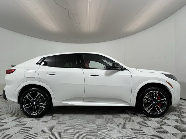 New 2025 BMW X2 xDrive28i w/ Premium Package image 8