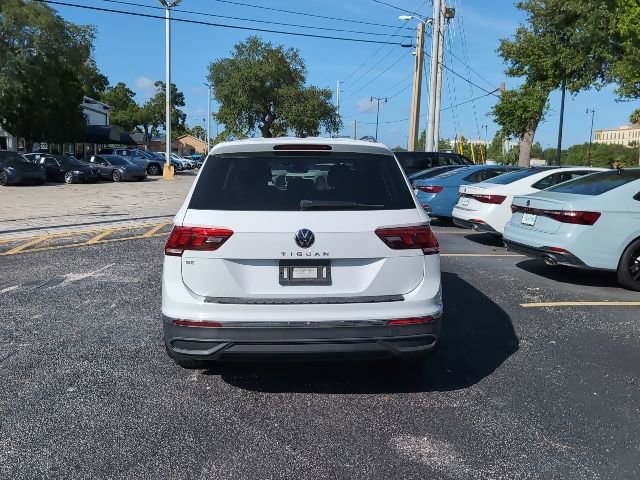 Used 2022 Volkswagen Tiguan SE FWD image 6