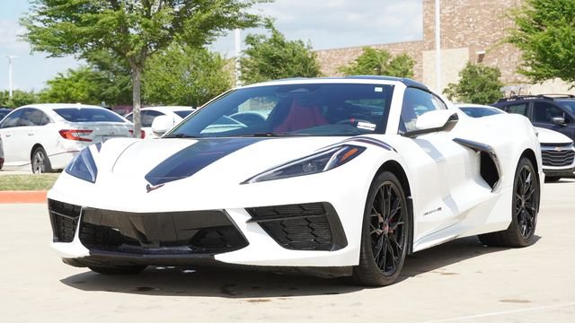 Used 2024 Chevrolet Corvette Stingray Coupe image 3