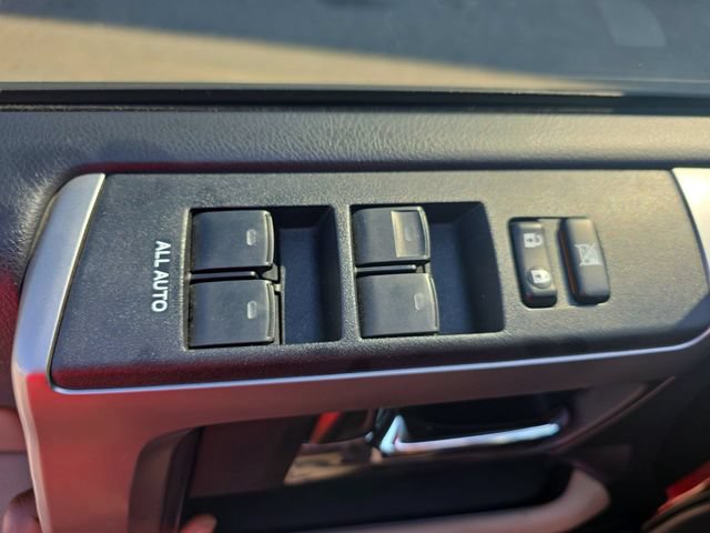 Used 2017 Toyota 4Runner SR5 Premium AWD/4WD image 28