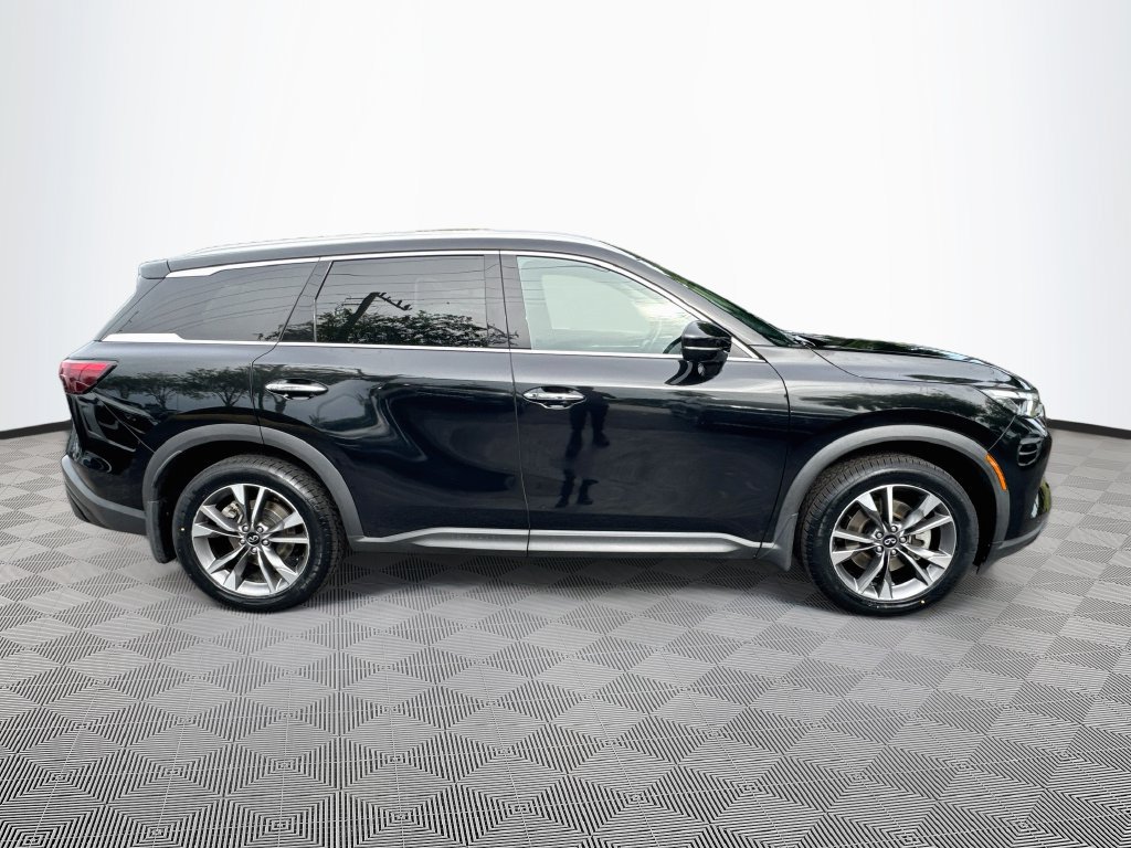 Certified 2024 INFINITI QX60 Luxe w/ Cargo Package AWD/4WD image 5