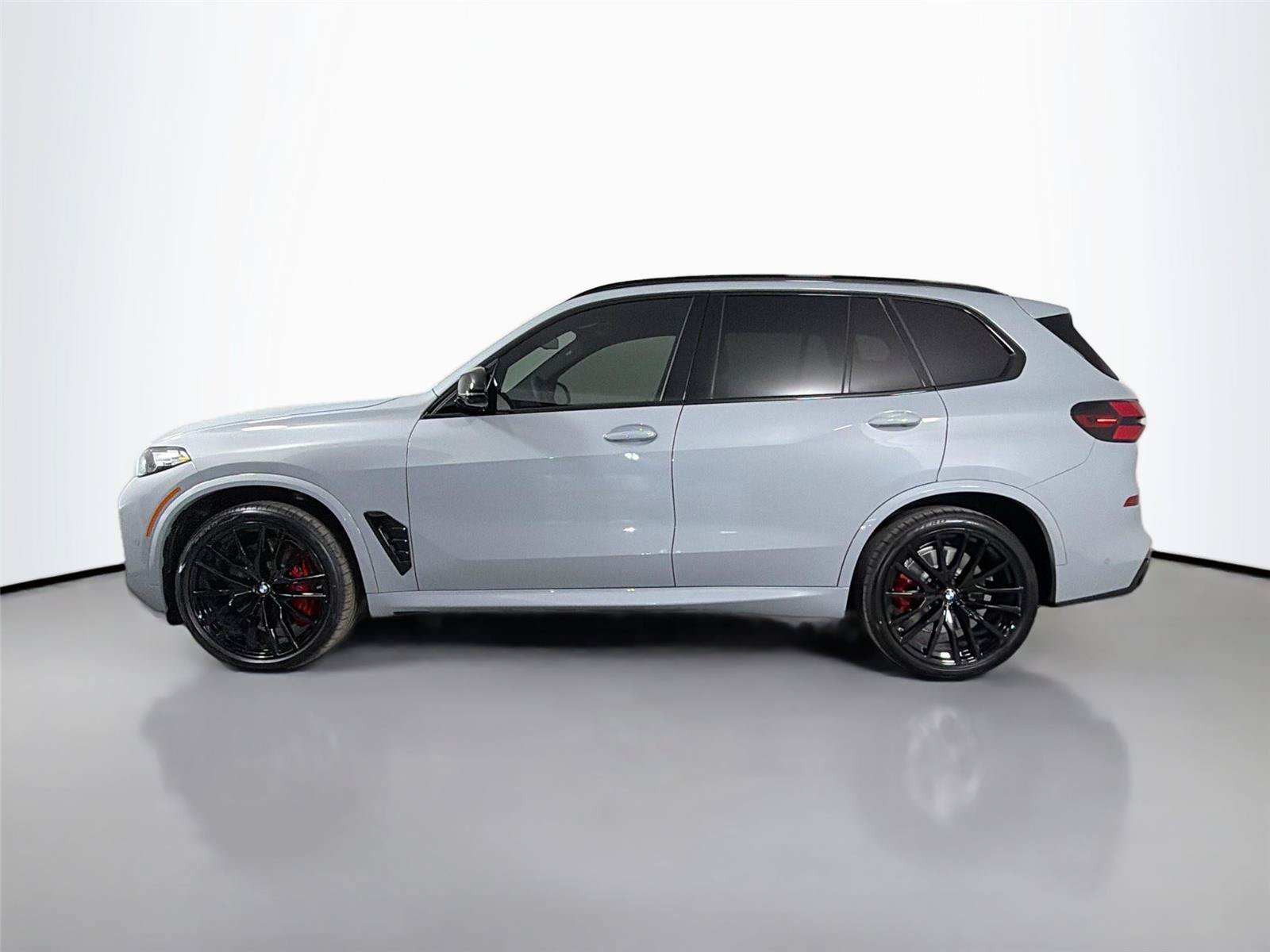 New 2026 BMW X5 M60i AWD/4WD image 16