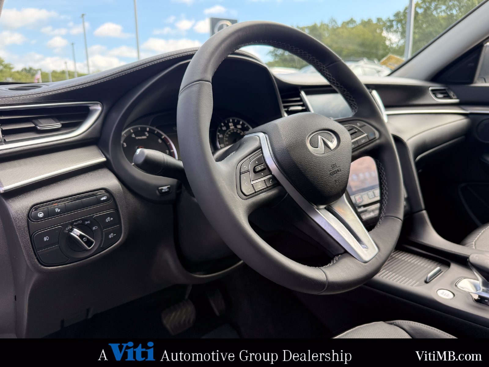 Used 2022 INFINITI QX50 Luxe AWD/4WD image 17