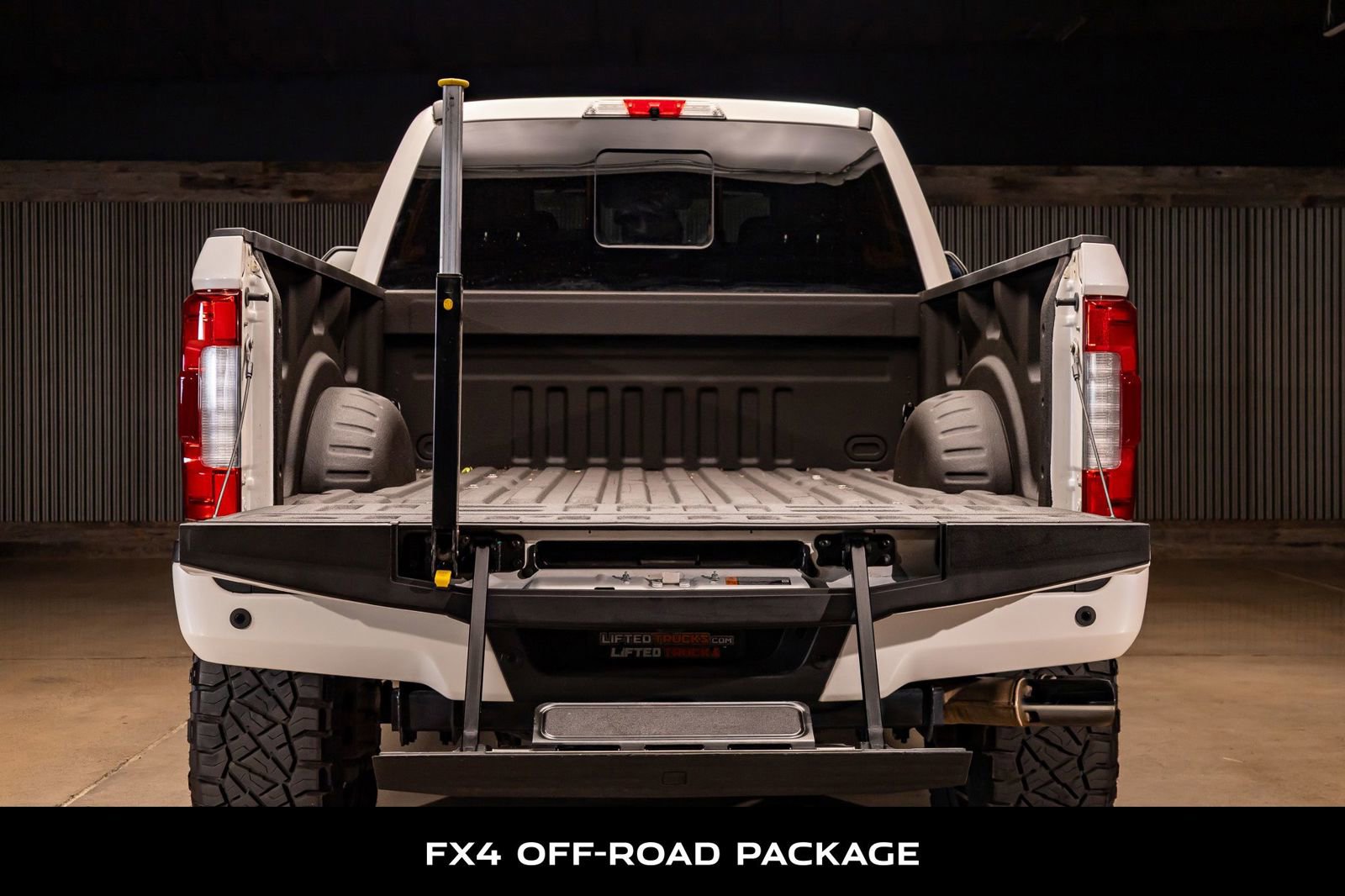 Used 2019 Ford F250 Platinum w/ Platinum Ultimate Package image 8