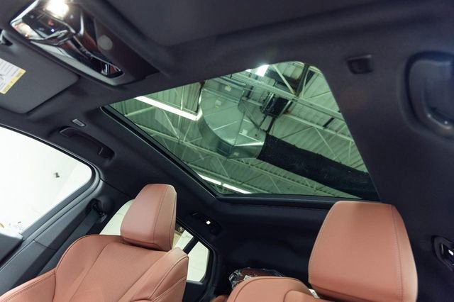 New 2026 BMW X2 xDrive28i w/ Technology Package image 16