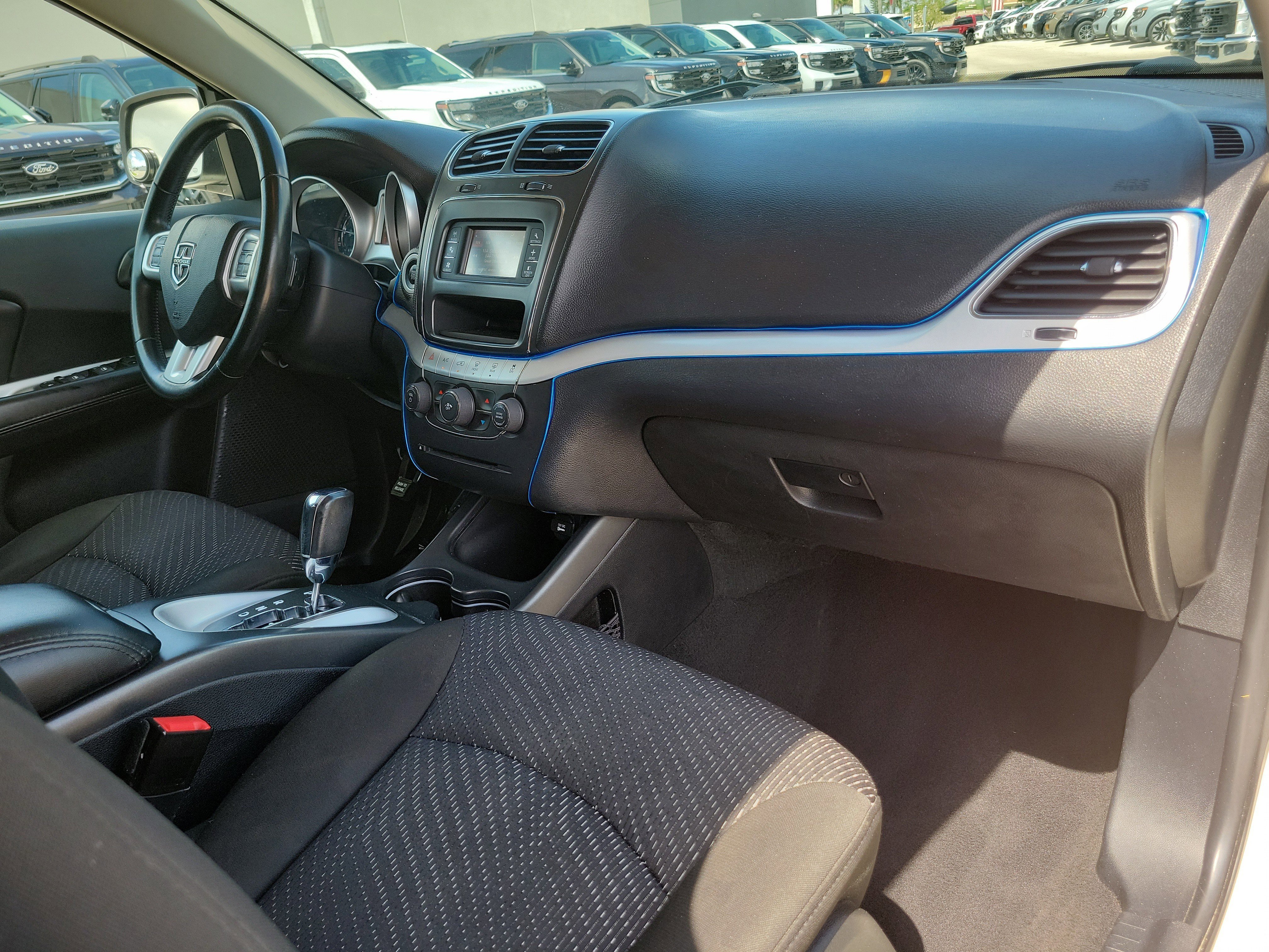 Used 2020 Dodge Journey SE w/ SE Popular Equipment Group FWD image 11