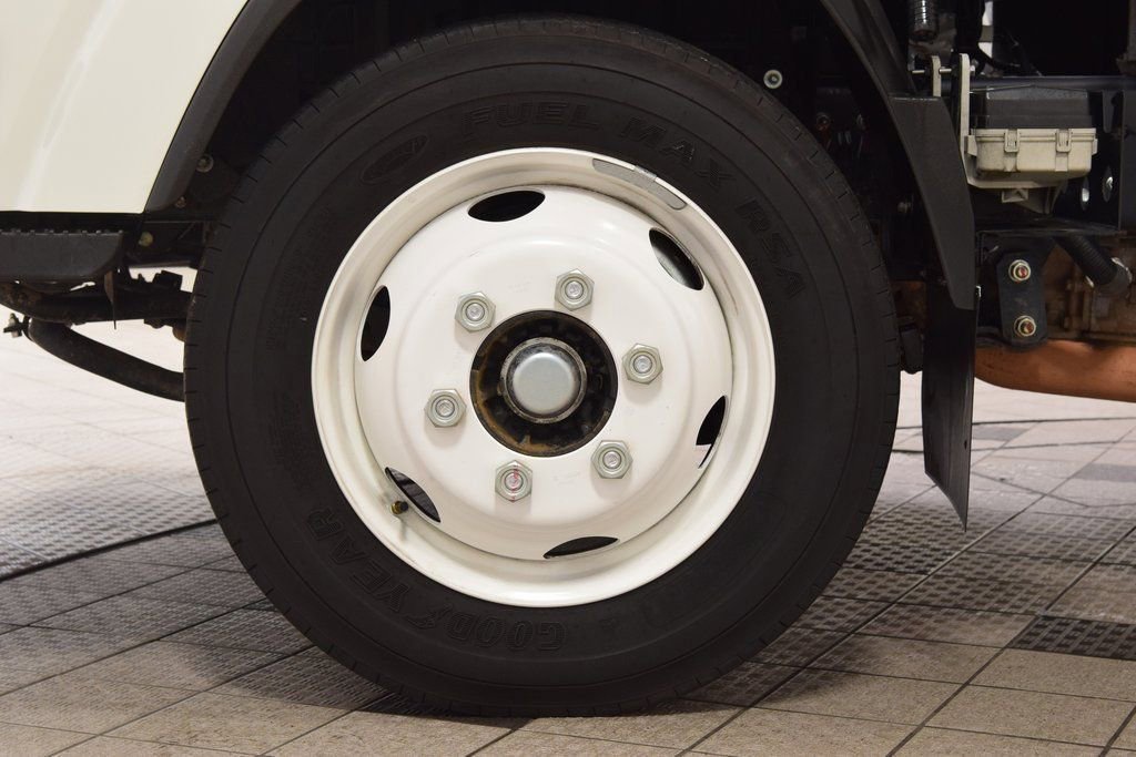 Used 2024 Chevrolet Low Cab Forward 5500XG image 16