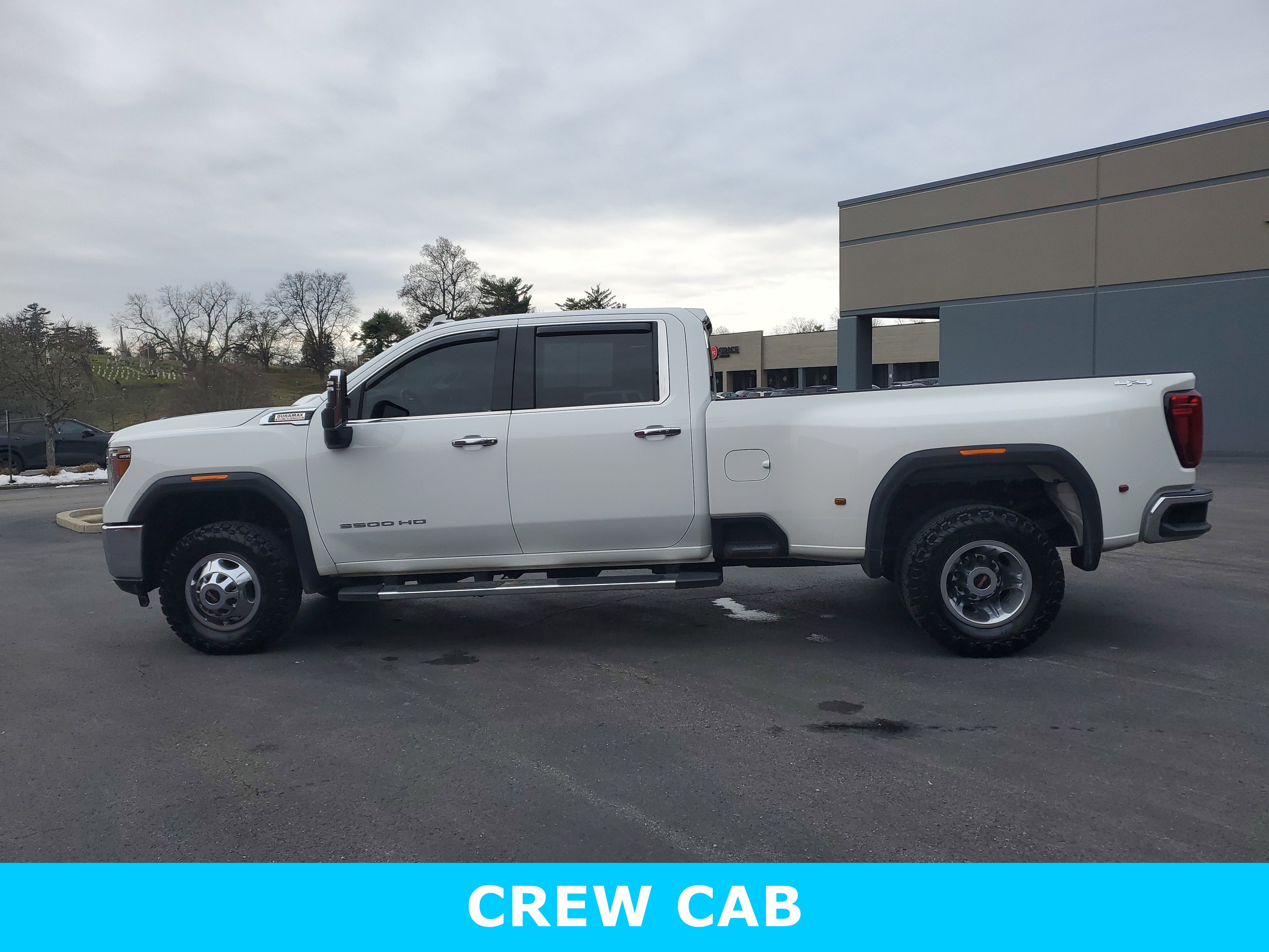 Used 2020 GMC Sierra 3500 SLT w/ SLT Convenience Package image 8