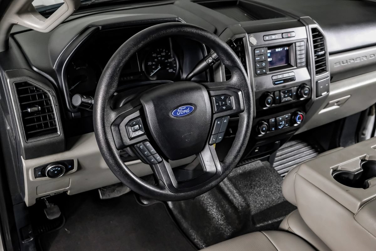 Used 2021 Ford F550 4x4 Crew Cab Super Duty w/ Power Equipment Group image 15