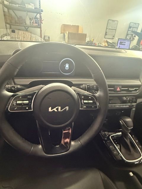 Certified 2024 Kia Seltos EX image 16