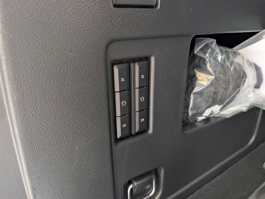 Used 2022 Lincoln Navigator Reserve image 20