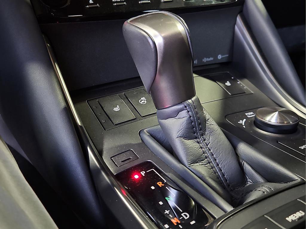 Used 2025 Lexus IS 350 F Sport w/ Accessory Package image 26