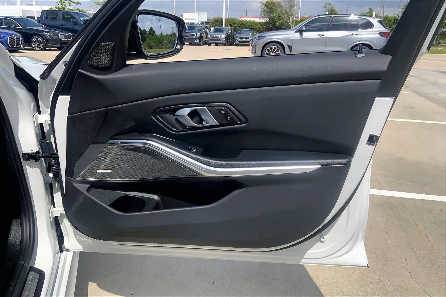 Used 2025 BMW M340i RWD image 26