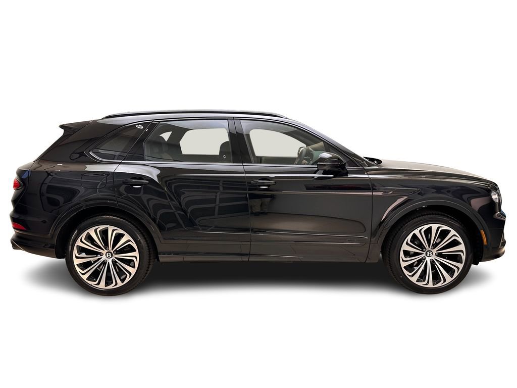 Used 2024 Bentley Bentayga image 11