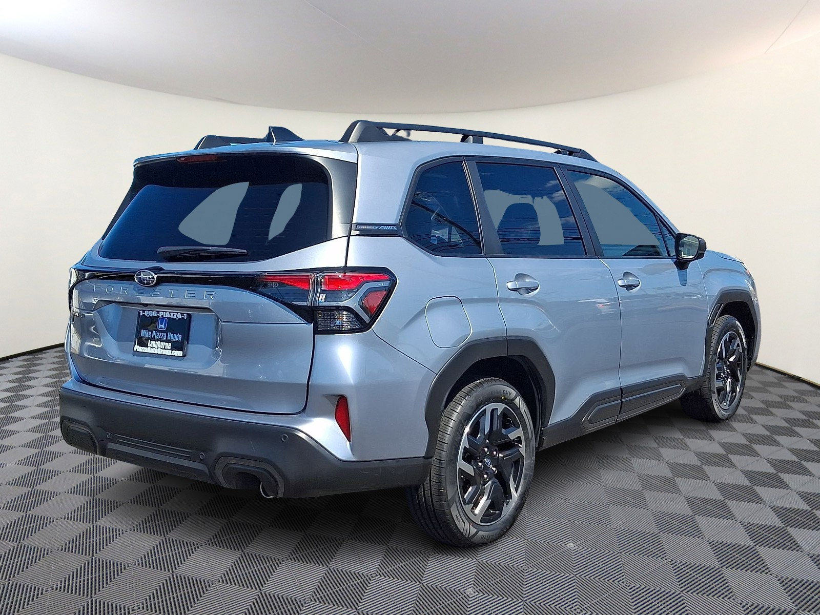 Used 2025 Subaru Forester Limited AWD/4WD image 7