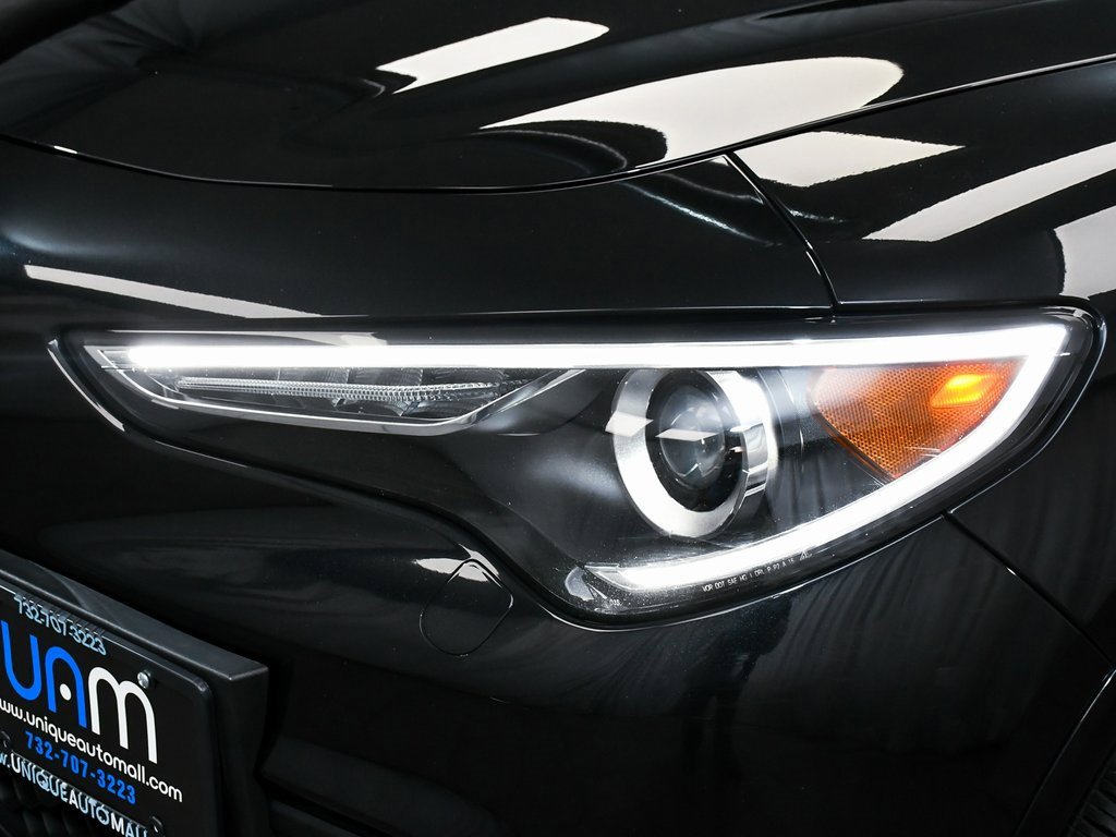 Used 2023 Alfa Romeo Stelvio Veloce image 74