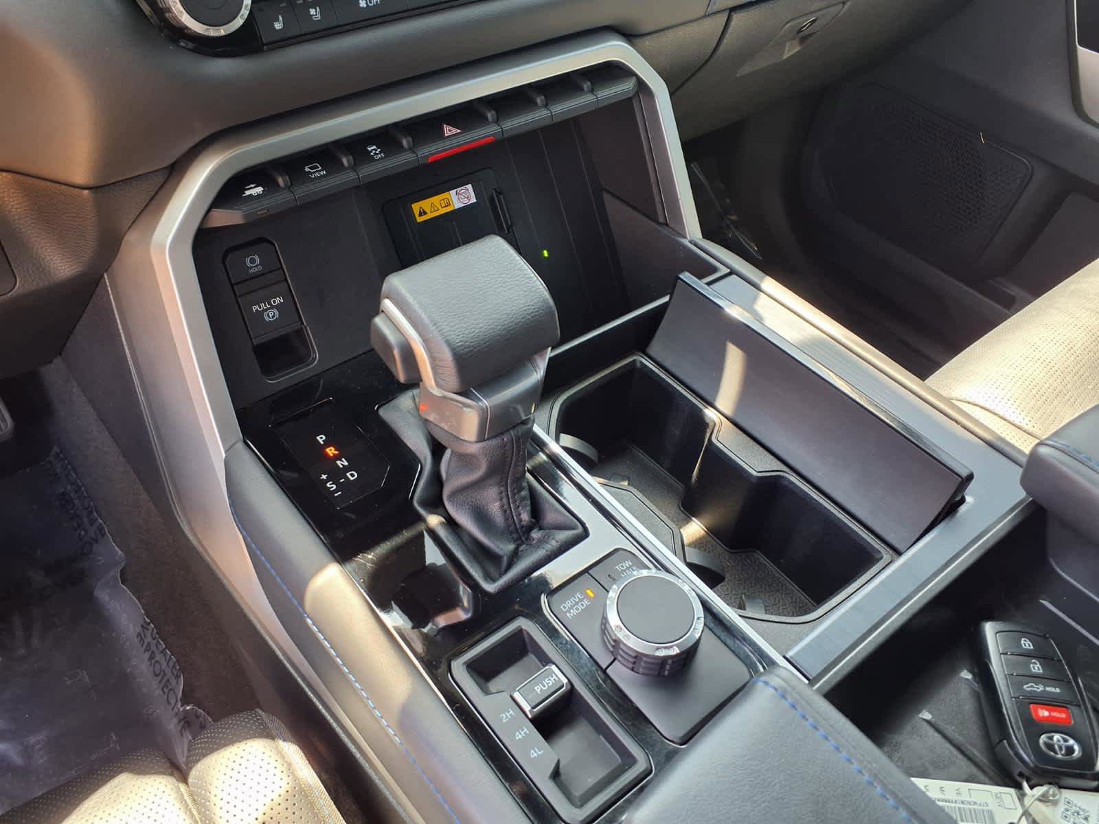Used 2024 Toyota Tundra Platinum AWD/4WD image 28