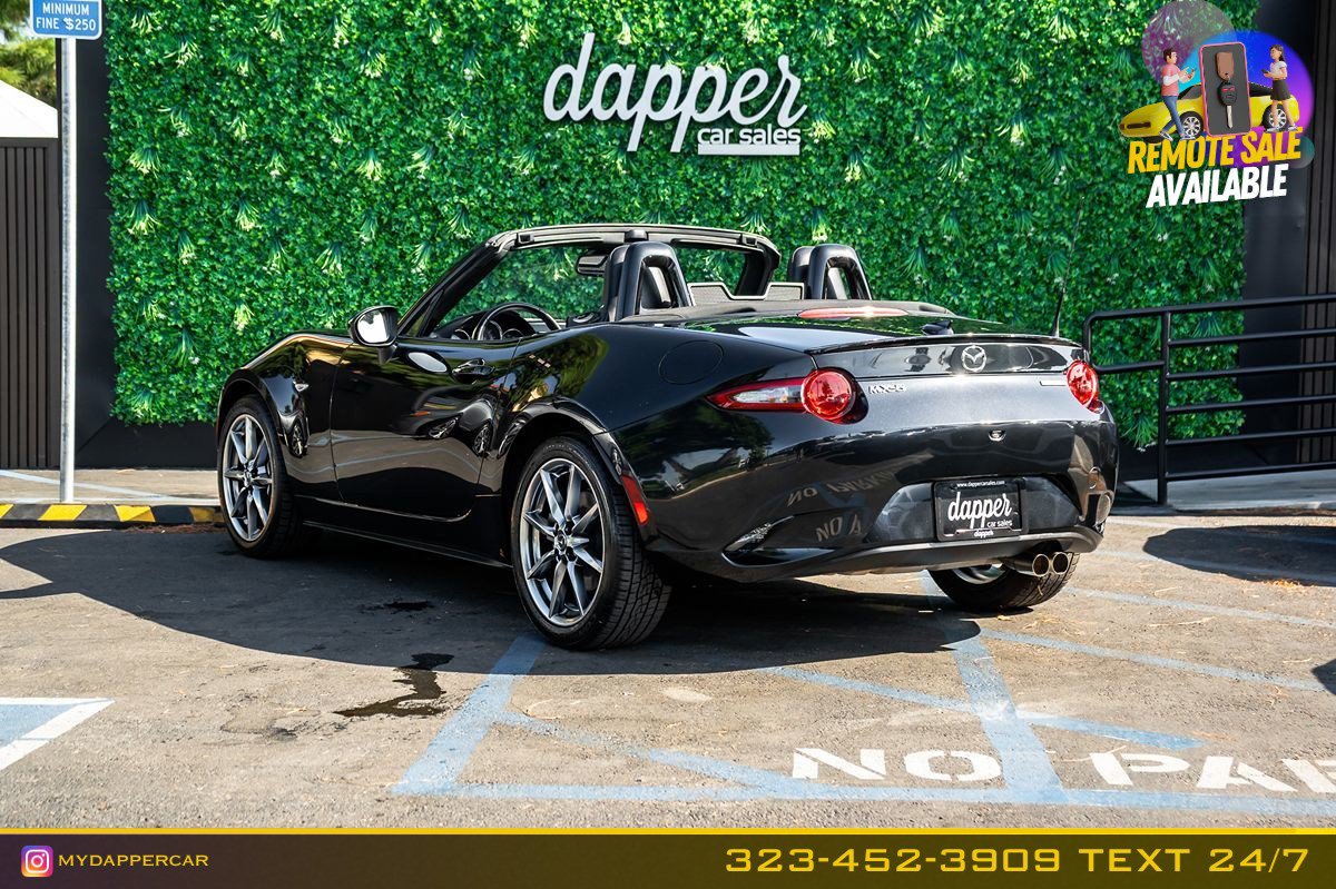 Used 2022 MAZDA MX-5 Miata Grand Touring w/ Weather Package RWD image 8