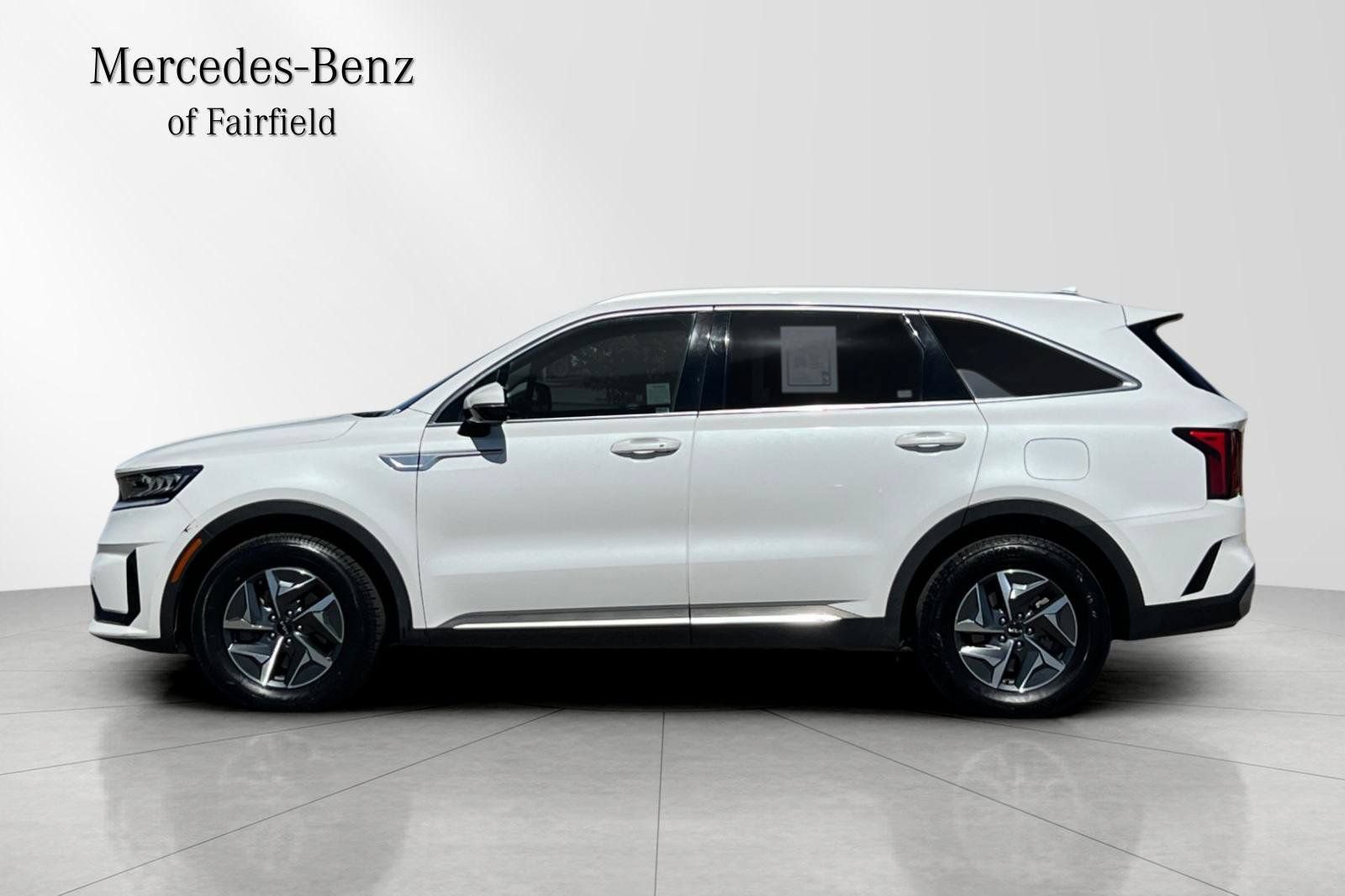 Used 2023 Kia Sorento EX w/ Panoramic Sunroof Package FWD image 5