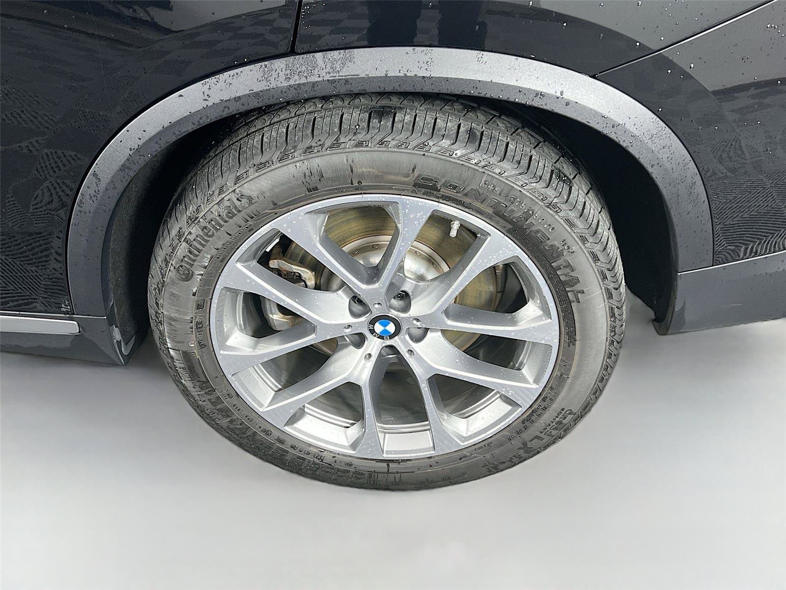 Used 2026 BMW X5 xDrive50e w/ Climate Comfort Package AWD/4WD image 32