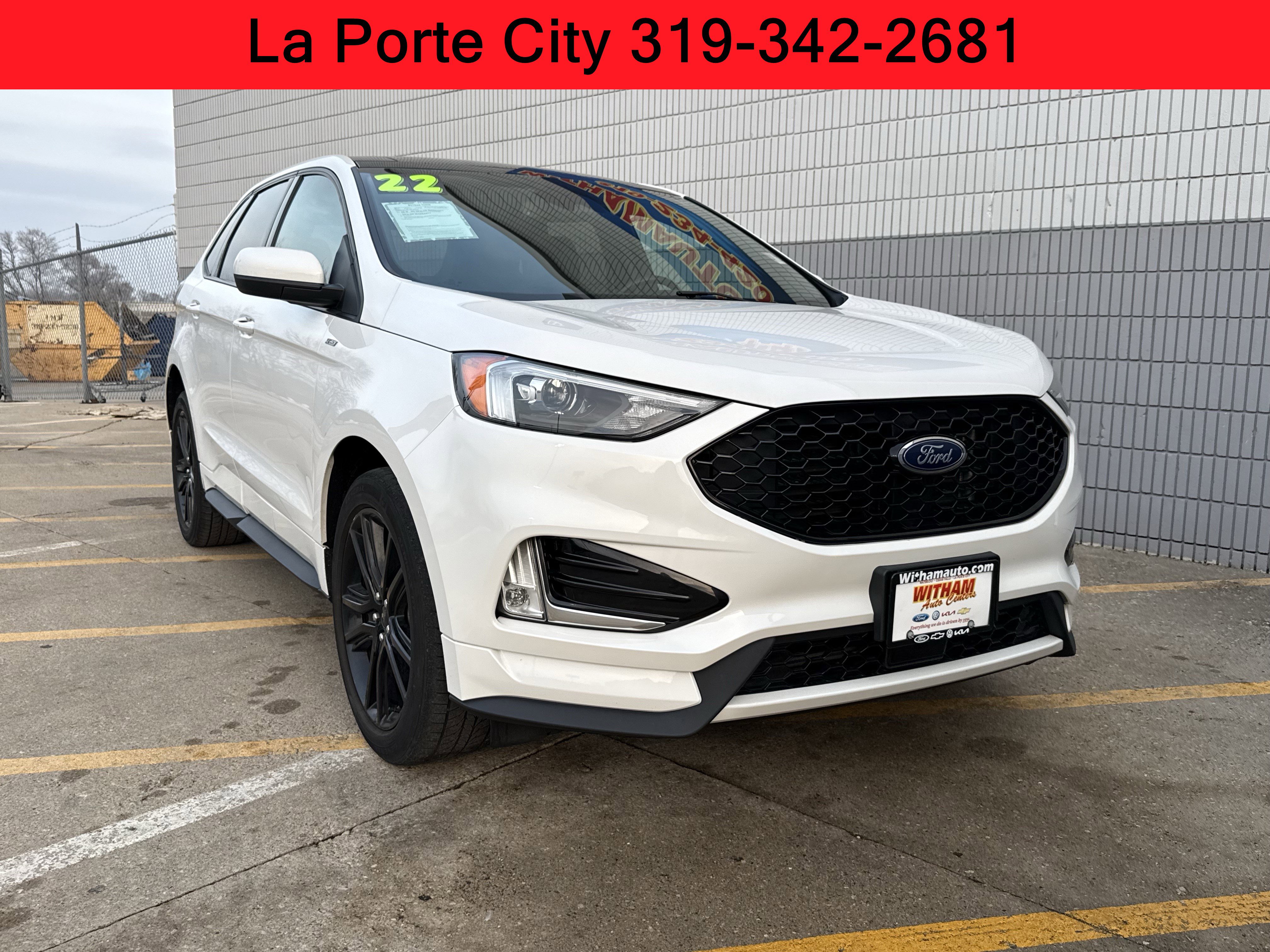Used 2022 Ford Edge ST-Line w/ Class II Trailer Tow Package image 2