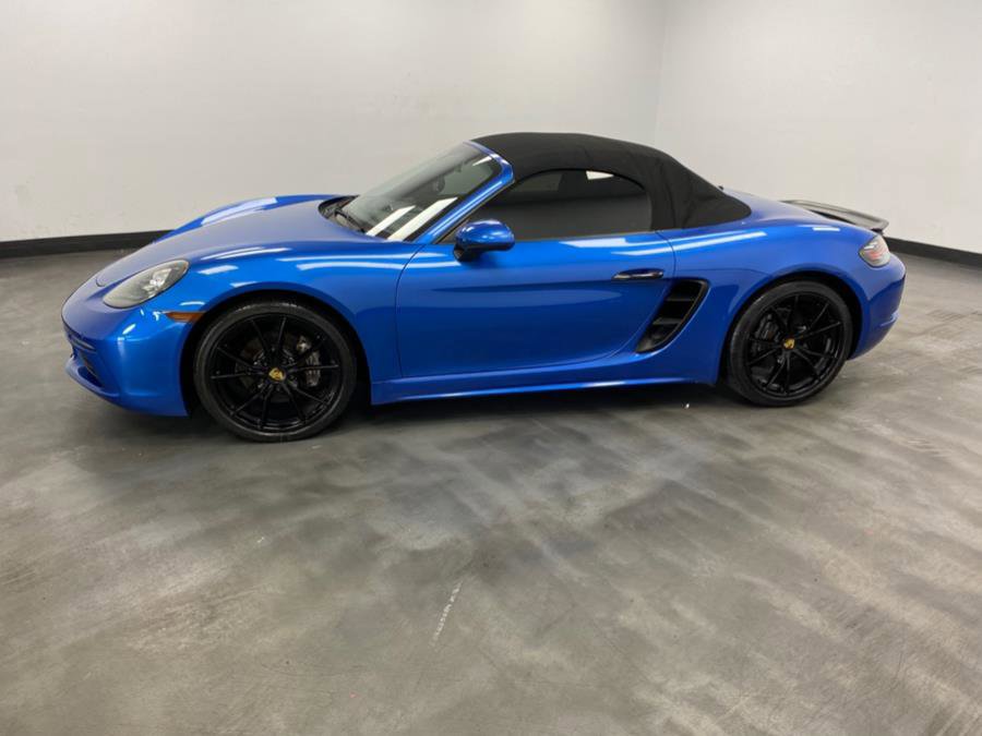Used 2017 Porsche 718 Boxster image 12